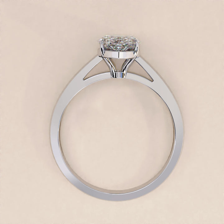 pear diamond engagement ring