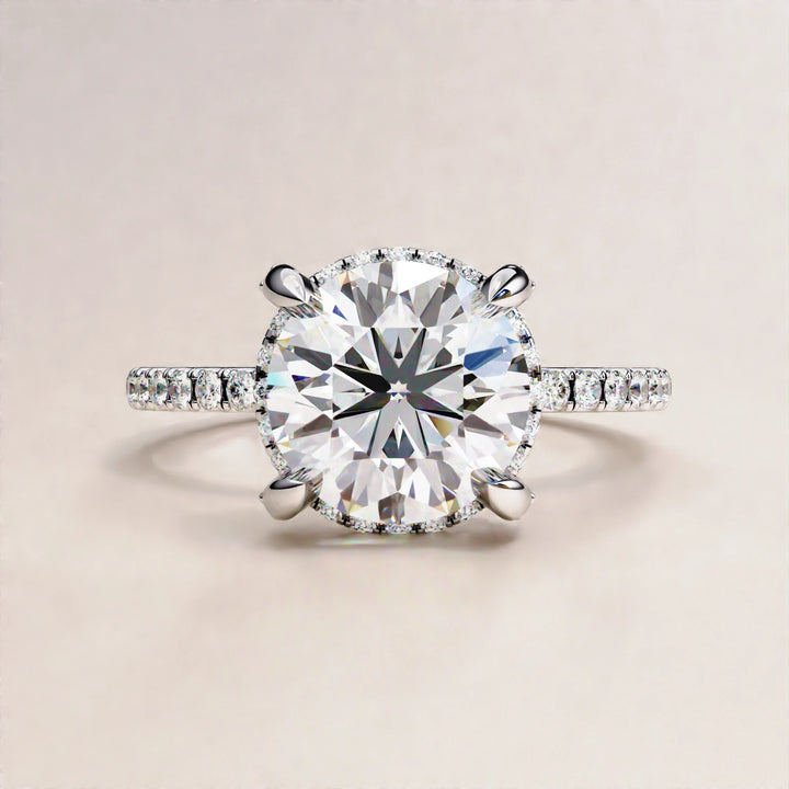 Round Cut Diamond Ring
