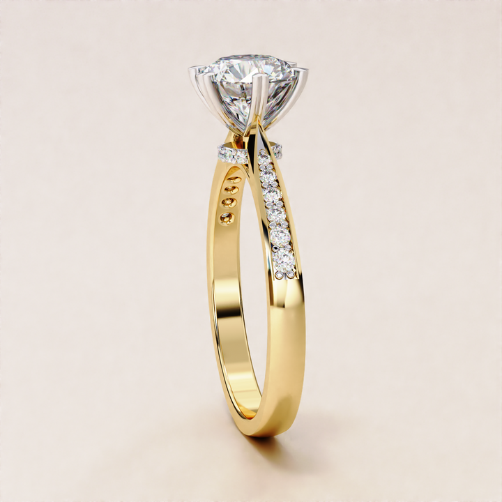 round cut diamond engagement ring